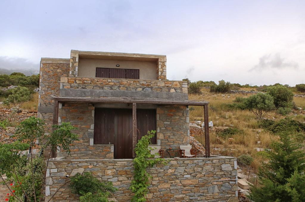 Pyrgos Traditional Village Agios Kirykos  Exterior photo